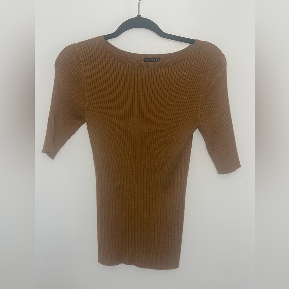 Express size medium shirt. Color is between tan and brown.